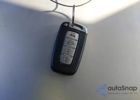 2013 Hyundai Genesis 3.8 from USA, damaged, VIN KMHGC4DD4DU237501